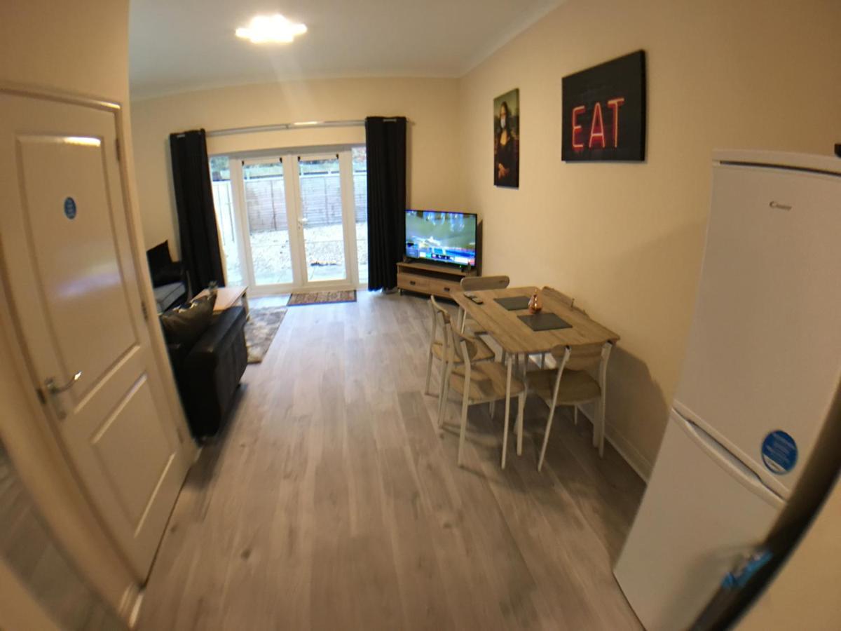 Very Large House, 6 Beds, 4 Bedrooms, 3 Bathrooms, 5 Smart Tv'S & Van Parking Boston Buitenkant foto