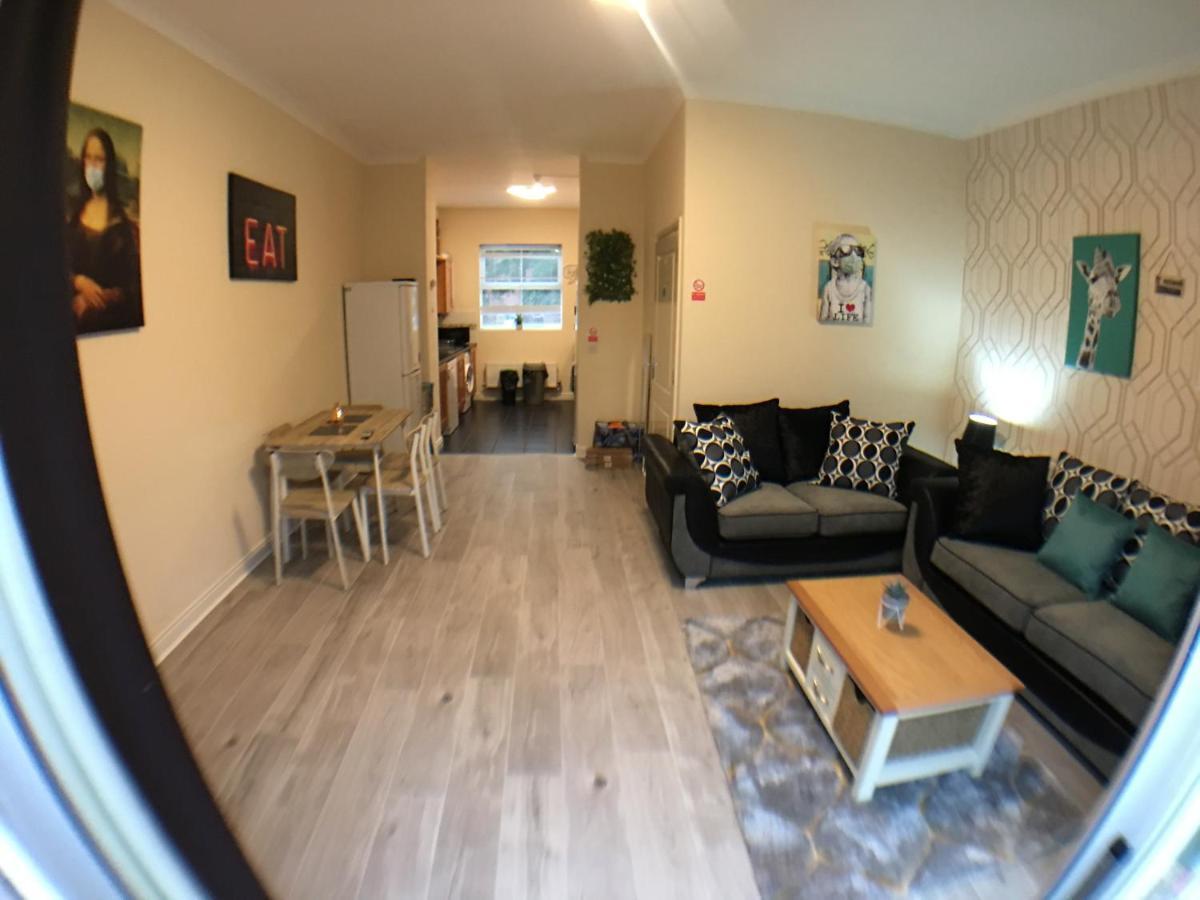 Very Large House, 6 Beds, 4 Bedrooms, 3 Bathrooms, 5 Smart Tv'S & Van Parking Boston Buitenkant foto